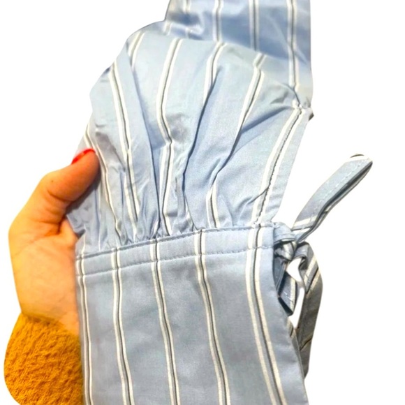 Size large free assembly top in excellent like new condition​ - Picture 5 of 7